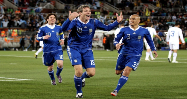 兵工厂vs联合防卫队直播_无插件观看兵工厂vs联合防卫队直播赛事_兵工厂vs联合防卫队直播免费高清在线-24直播